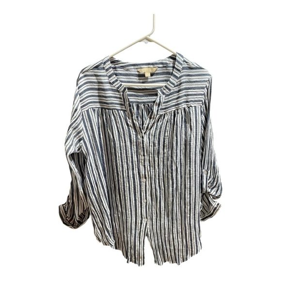 Hope & Harlow White and Black Relaxed 3/4 Sleeve Button Down Shirt - Picture 2 of 6